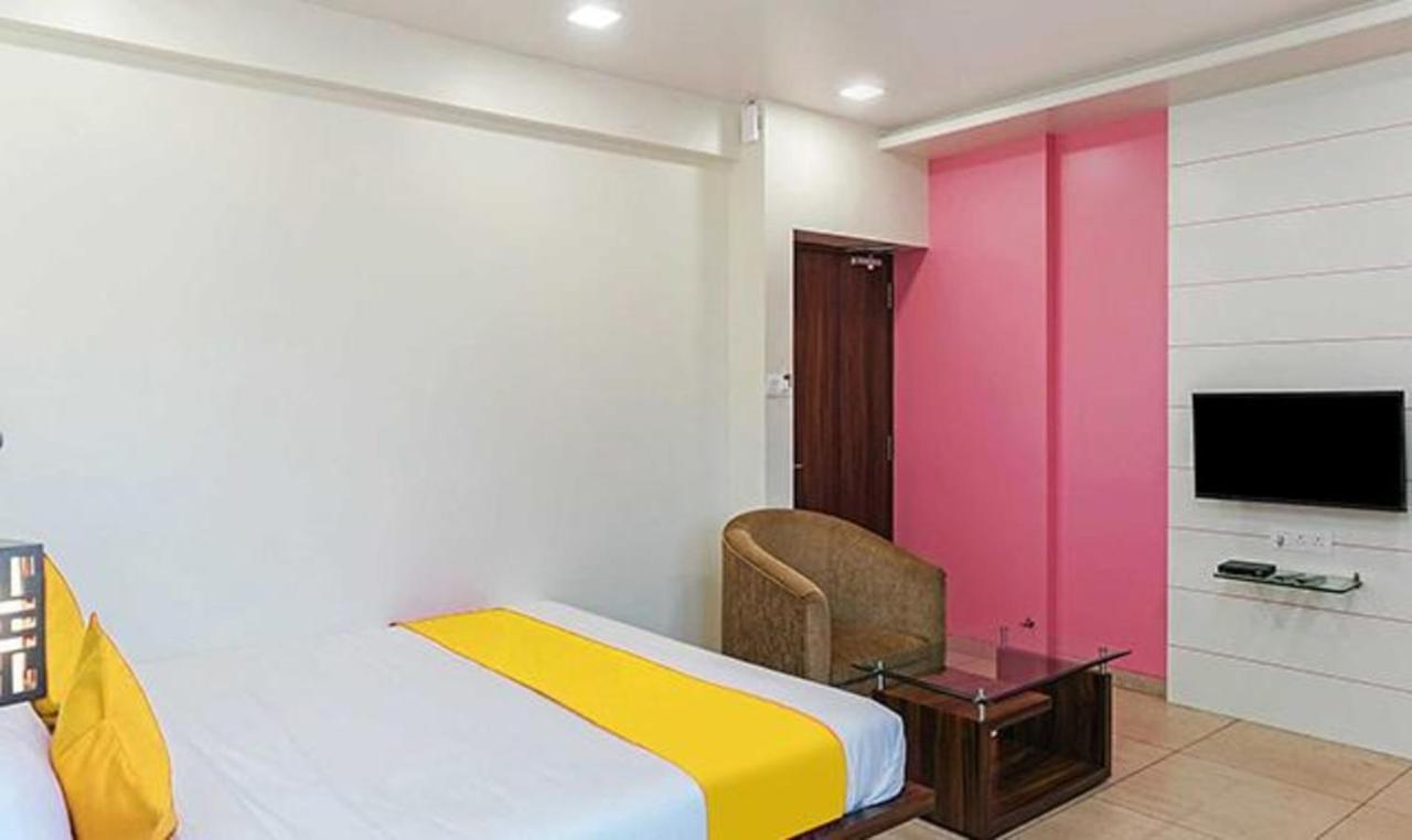 Fabhotel Karishma Palace Supe Εξωτερικό φωτογραφία